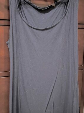 Tahari Navy Sleeveless Scoop Neck Tank Top